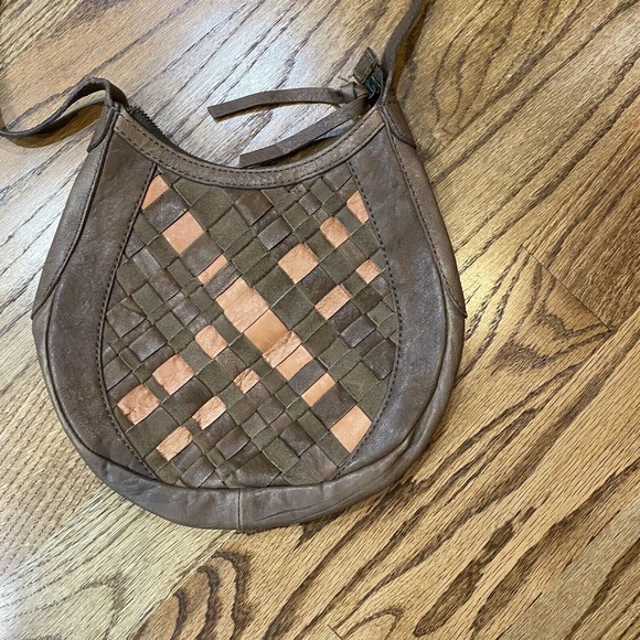 LUCKY BRAND ROBERTSON CONVERTIBLE HOBO TAUPE BROWN LEATHER PURSE BAG BOHO - Picture 2 of 11